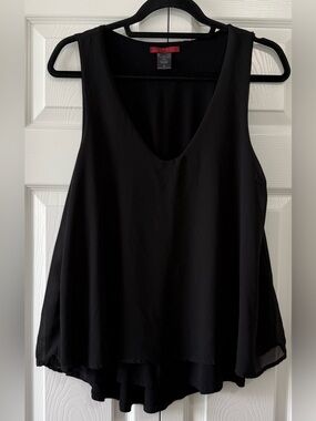 BKE Red Black Layered Chiffon Split Back Sleeveless Blouse Size Medium